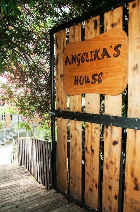 Angelikashouse,big House